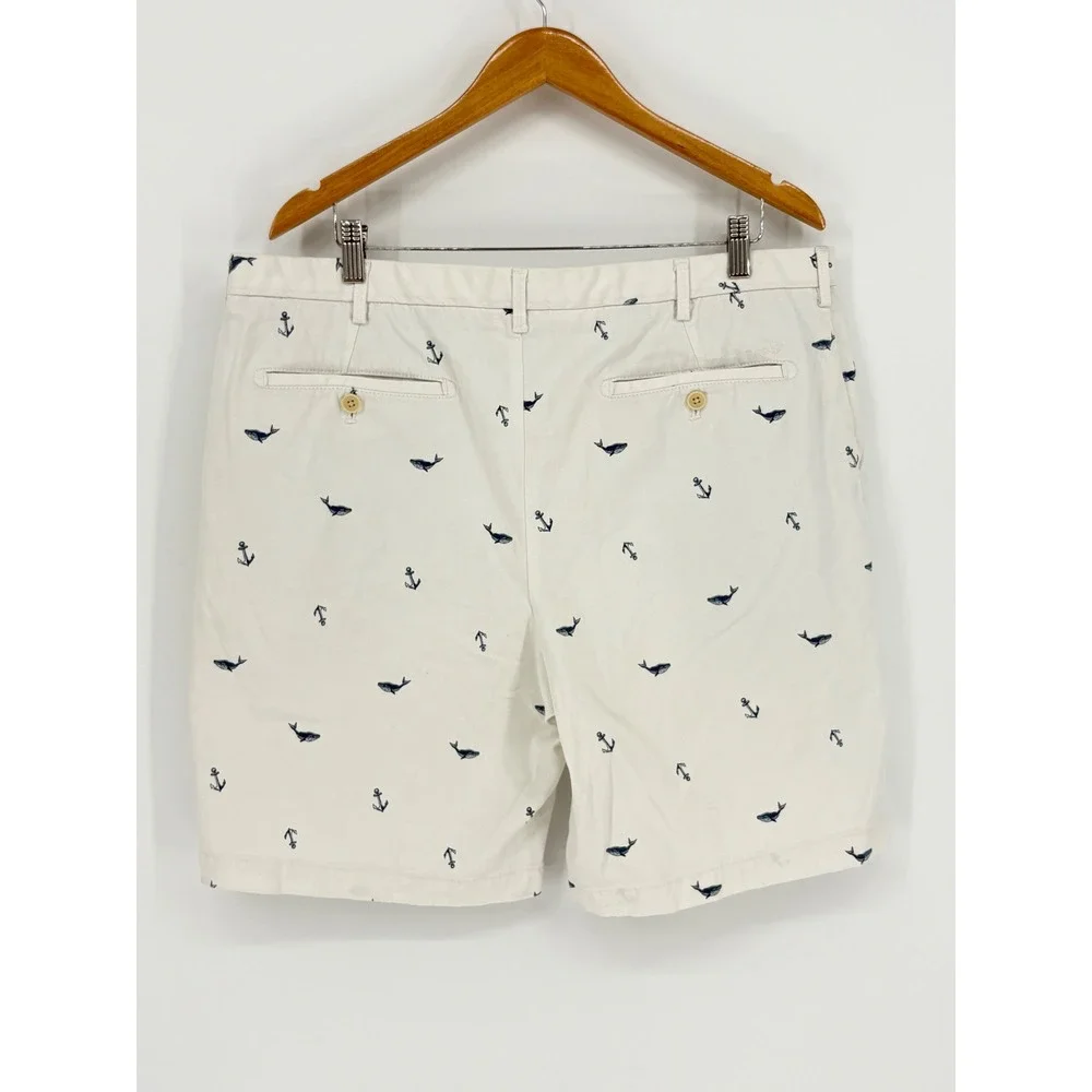 IZOD Saltwater Stretch Shorts Mens 38 White Whale Anchor Nautical Preppy Chino